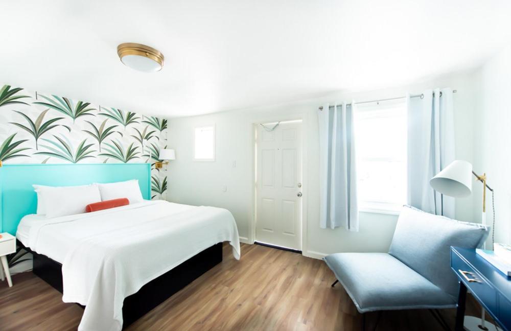 Royal Palms Motel Tybee Island Exterior photo